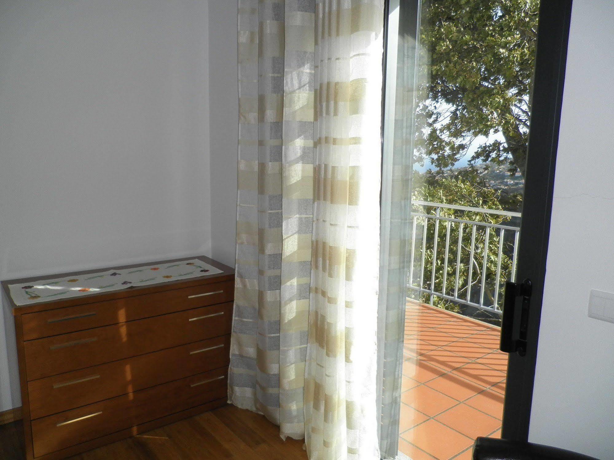 Villa Luz - Family House Vacations- Large Private Outdoor Area Santa Cruz - Madeira Exterior foto